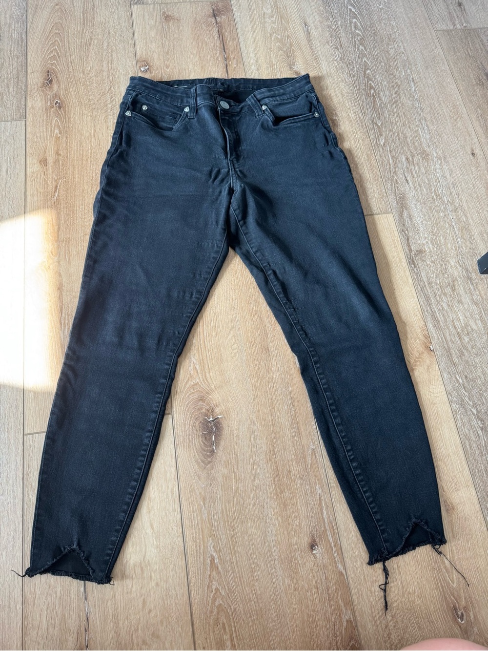 KUT FROM THE KLOTH Carlo Ankle Skinny Women’s 10 Black Jeans Denim Cut Off